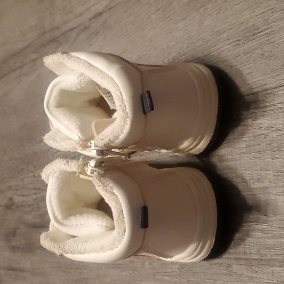 H&M toddler white hightop sneakers 7.5 toddler - Picture 4 of 6